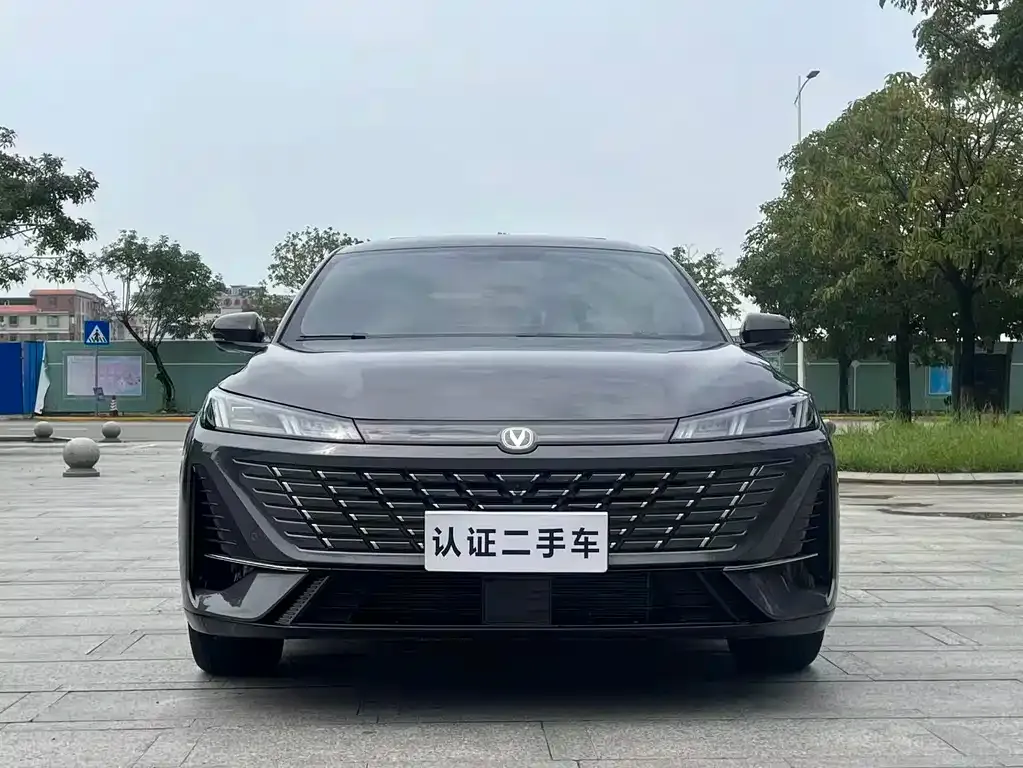 Changan Eado — фото 3