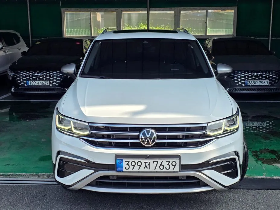Volkswagen Tiguan — фото 1