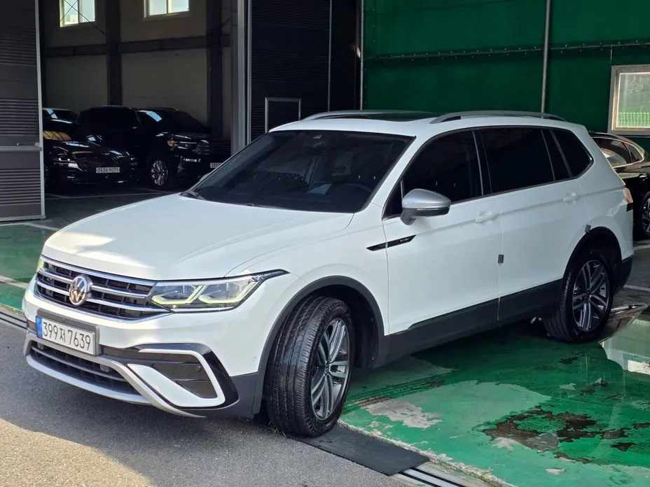 Volkswagen Tiguan — фото 10
