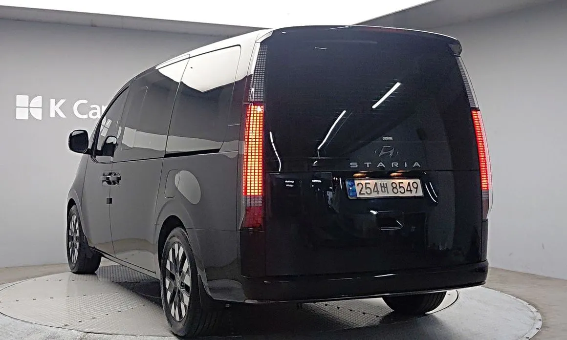 Hyundai Staria — фото 2