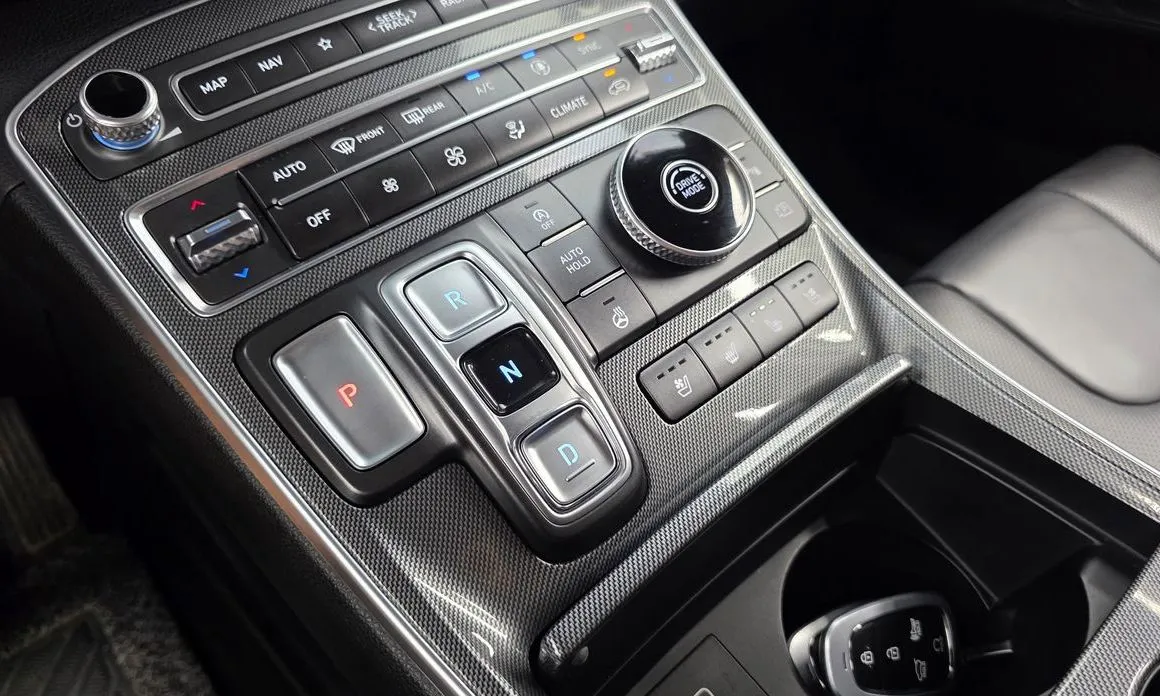Hyundai Santafe — фото 8