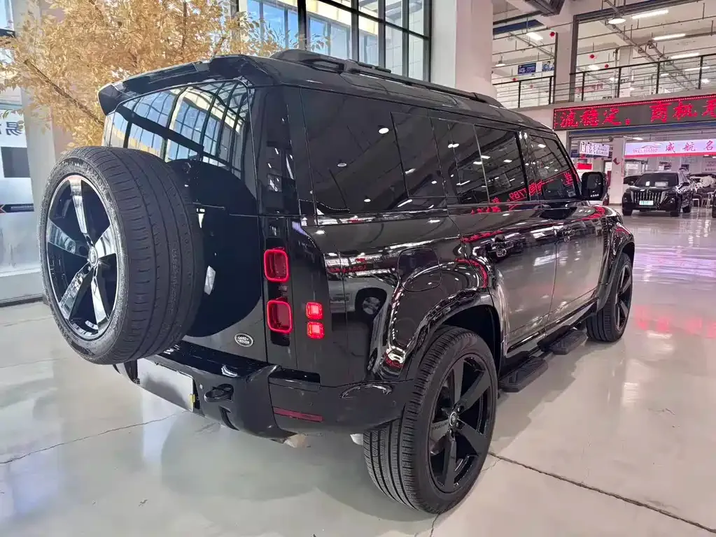 Land Rover Defender — фото 3