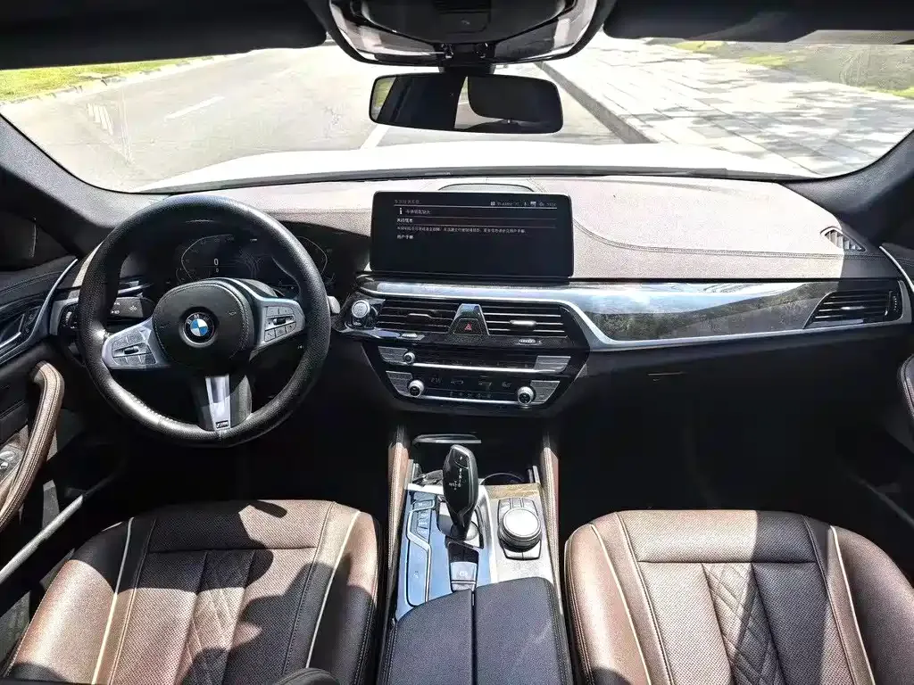BMW 5 Series — фото 4
