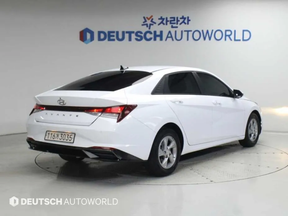 Hyundai AVANTE — фото 3
