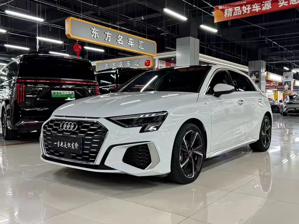 Audi A3 — фото 1