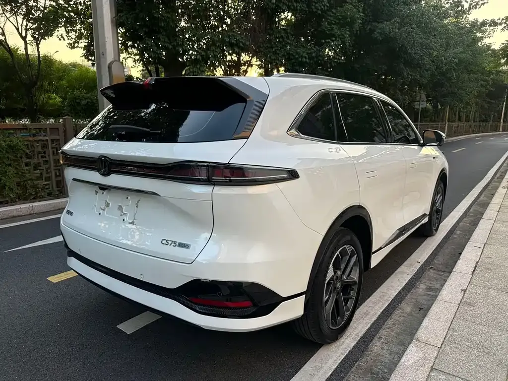 Changan CS75 PLUS — фото 9