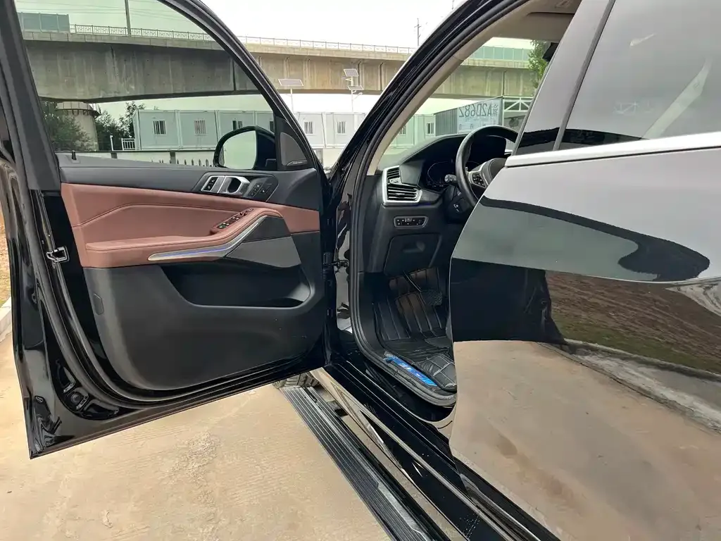BMW X5 (Import) — фото 9