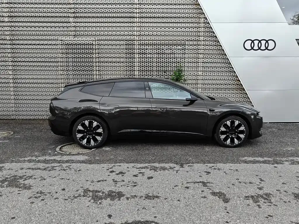 Audi E5 Sportback — фото 5