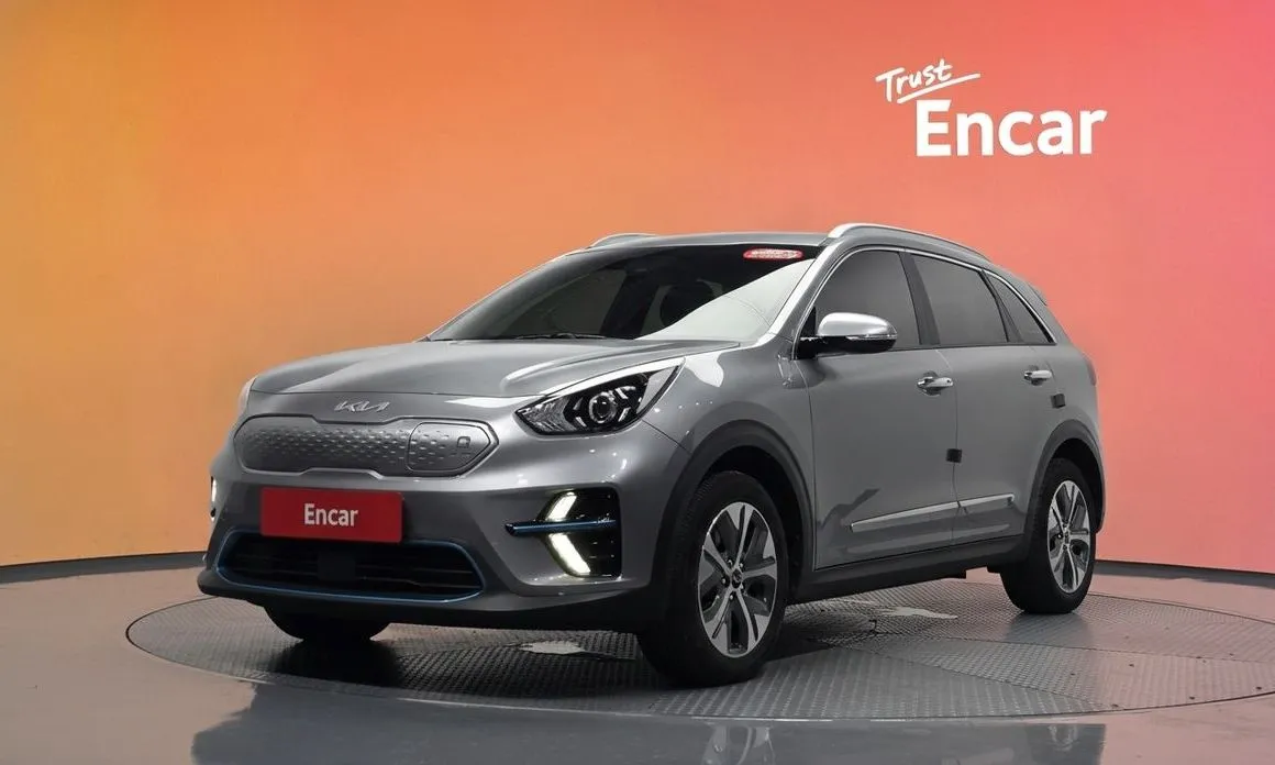 Kia Niro — фото 1