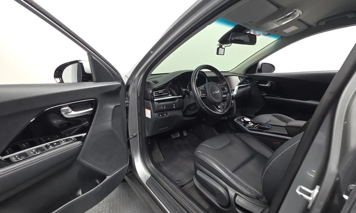 Kia Niro — фото 10