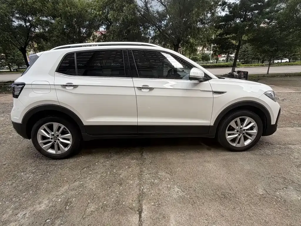 Volkswagen T-Cross — фото 8