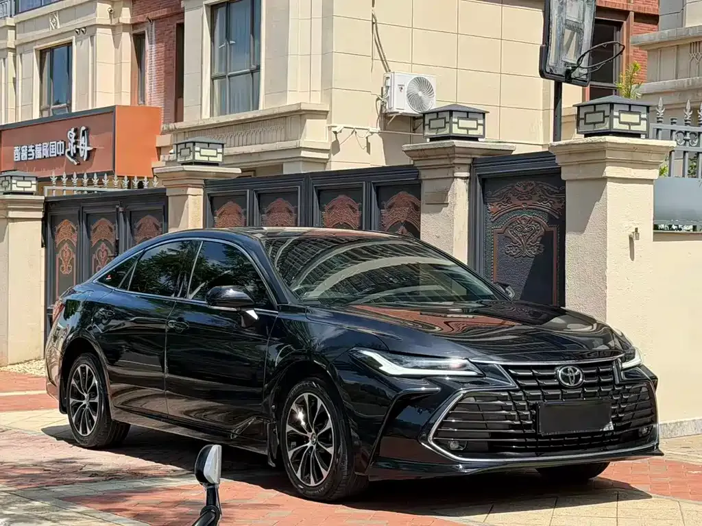 Toyota Avalon — фото 9