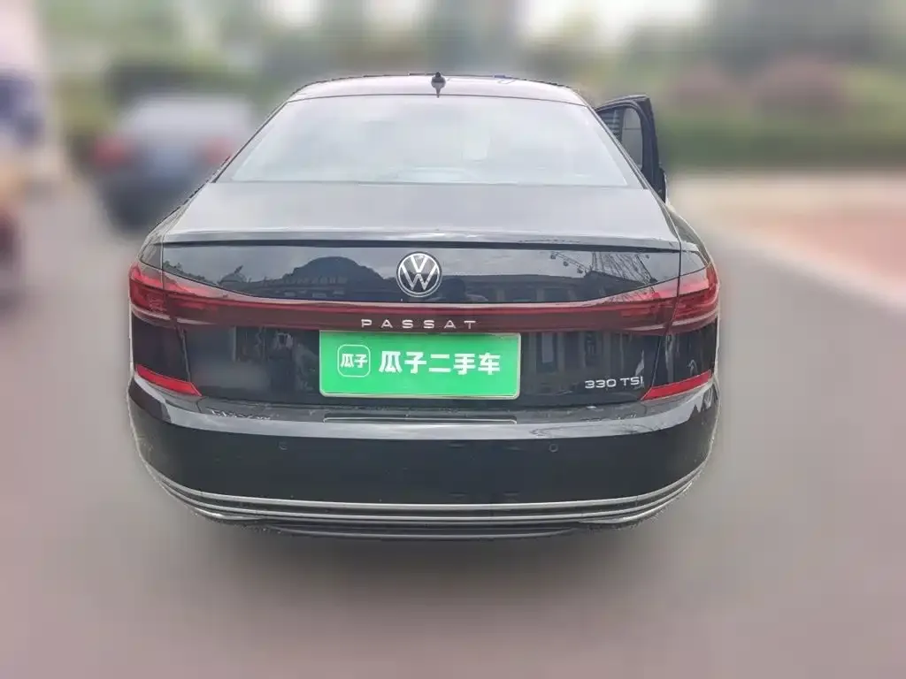 Volkswagen Passat — фото 6