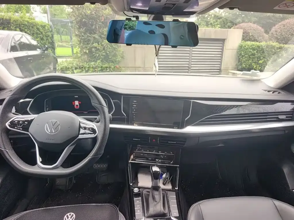 Volkswagen Passat — фото 7
