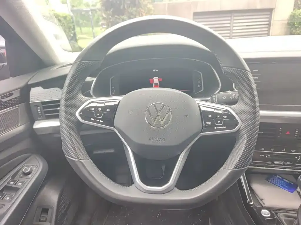 Volkswagen Passat — фото 10