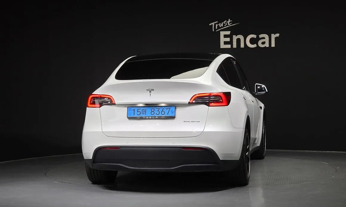 Tesla Model Y — фото 4