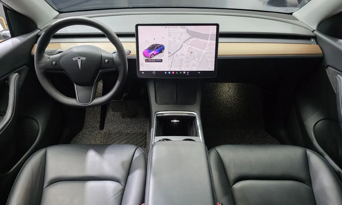 Tesla Model Y — фото 7