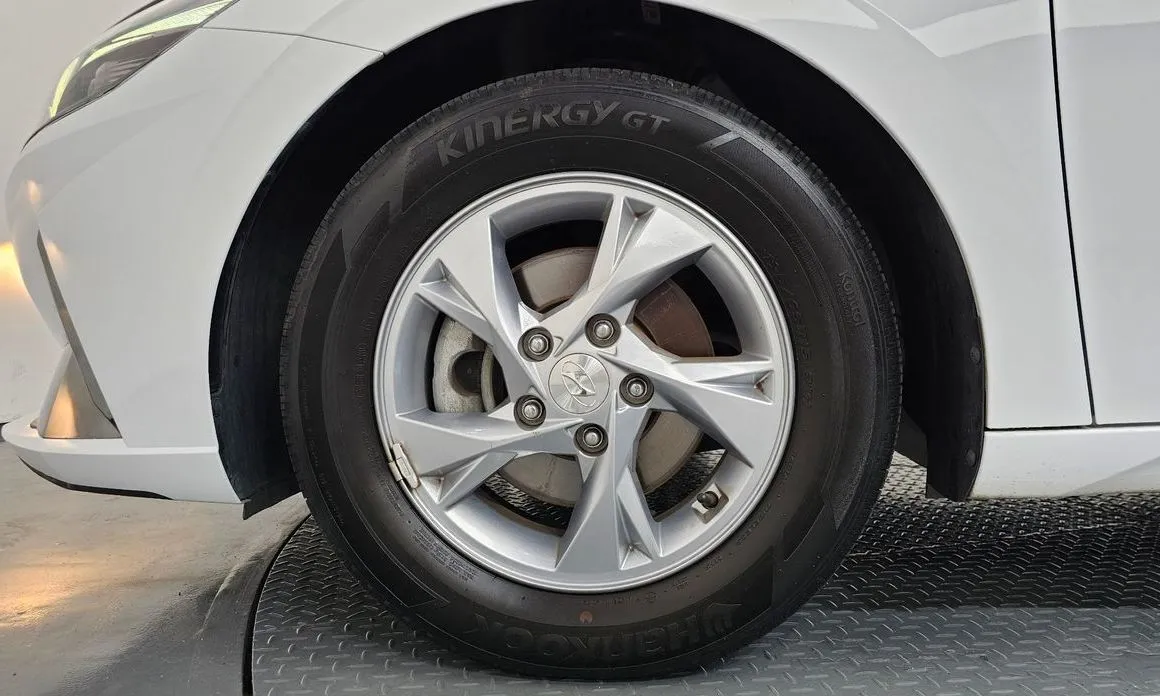 Hyundai AVANTE — фото 7