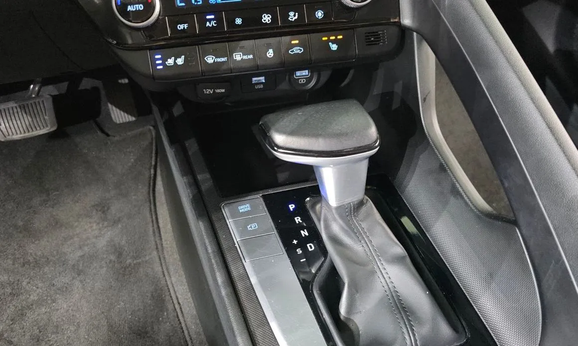Hyundai AVANTE — фото 9