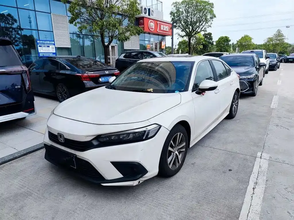 Honda Civic — фото 1