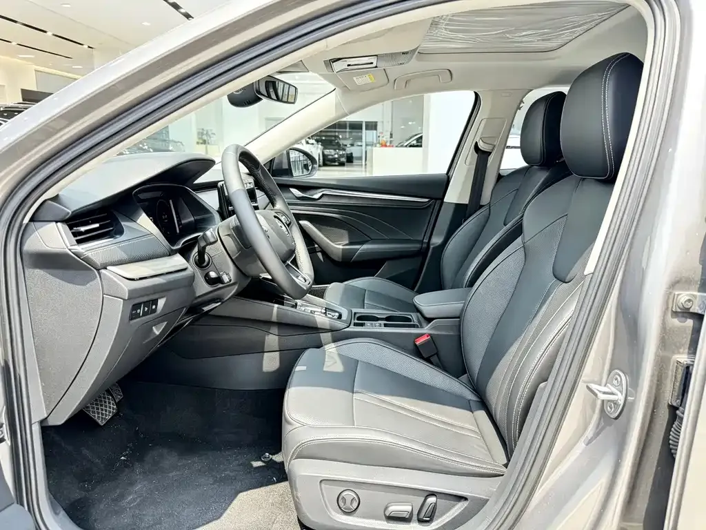 Skoda Octavia — фото 7