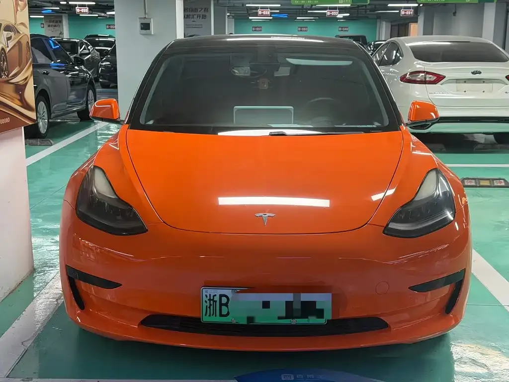 Tesla Model 3 — фото 5
