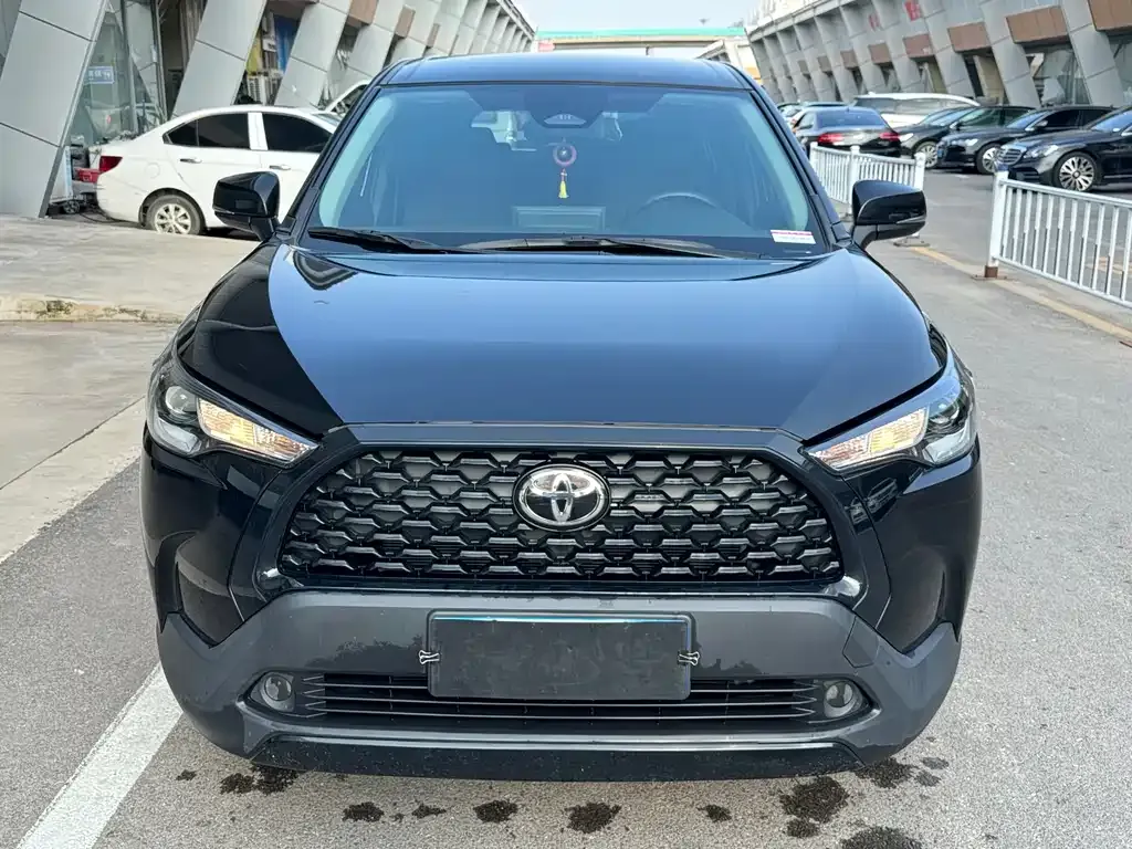 Toyota Corolla Cross — фото 4