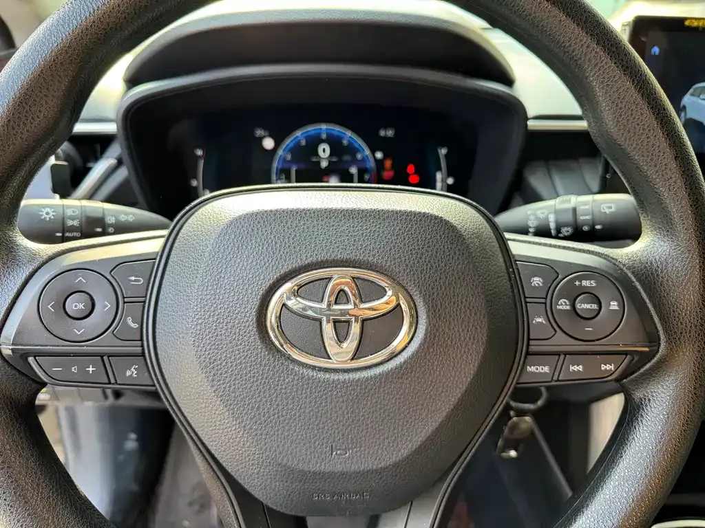 Toyota Corolla Cross — фото 2