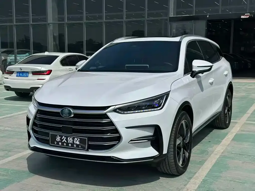BYD Tang New Energy — фото 1