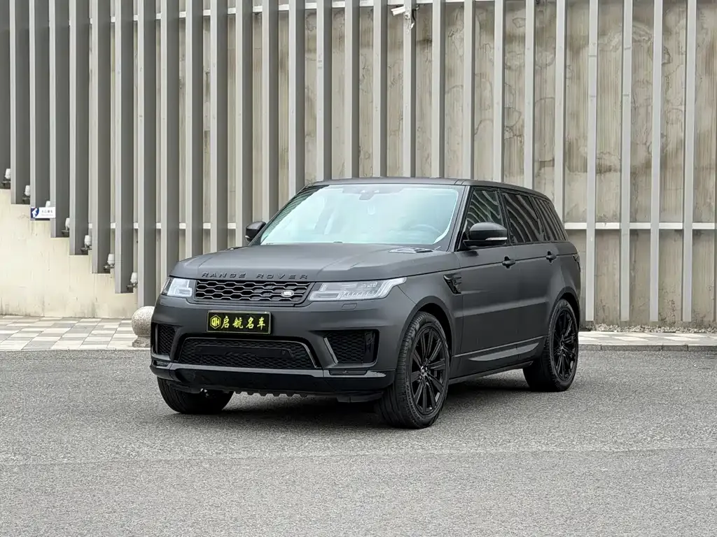 Land Rover Sport PHEV — фото 1