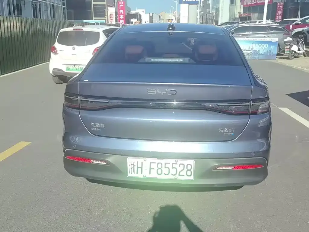 BYD Seal 05 DM-i — фото 6
