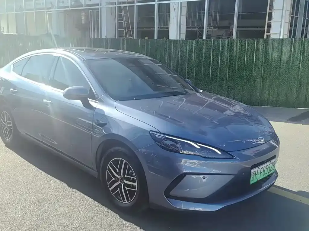 BYD Seal 05 DM-i — фото 8