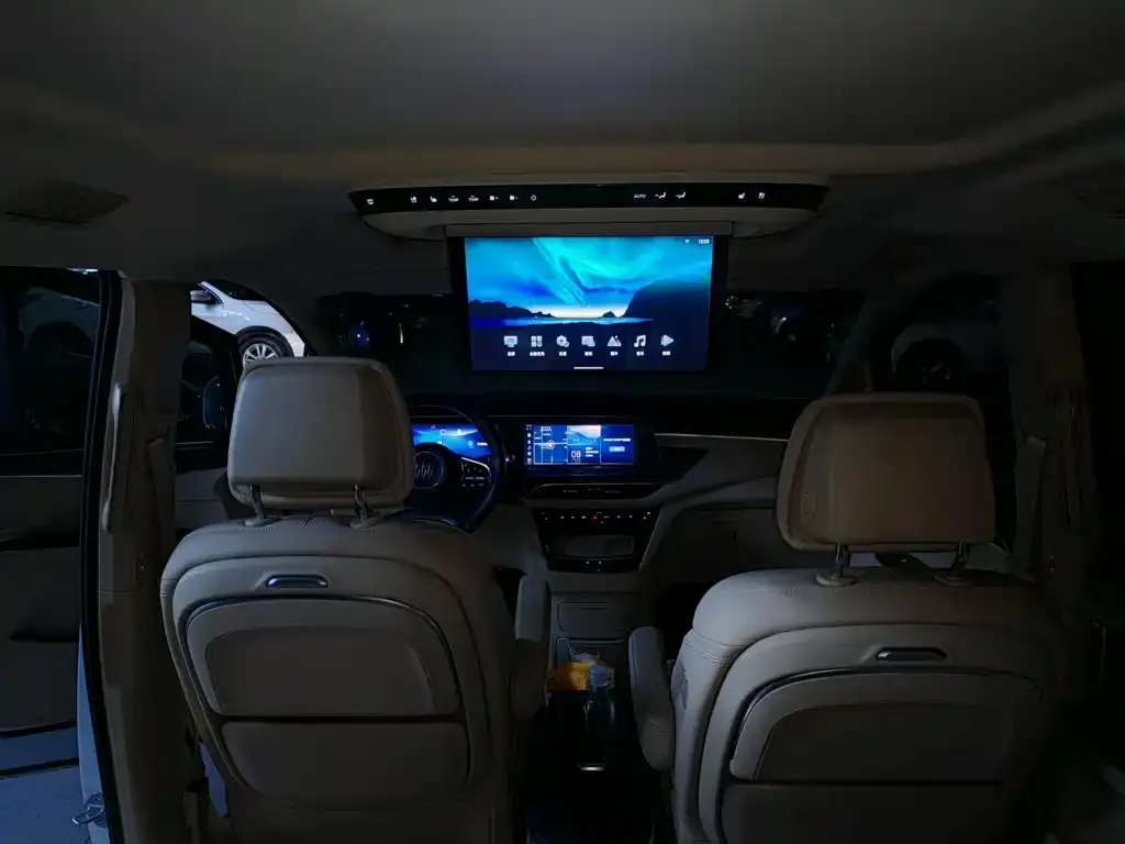 Buick GL8 Hybrid — фото 2
