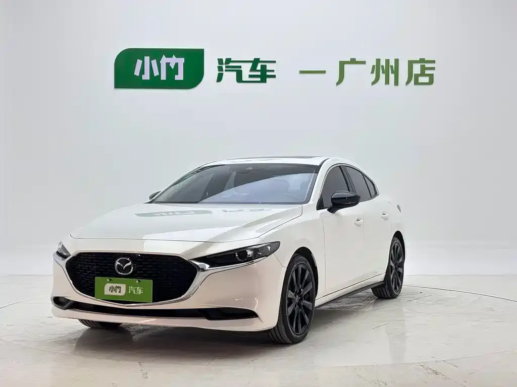 Mazda 3 Axela — фото 1