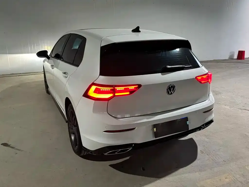 Volkswagen Golf — фото 6