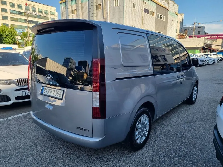 Hyundai Staria — фото 4