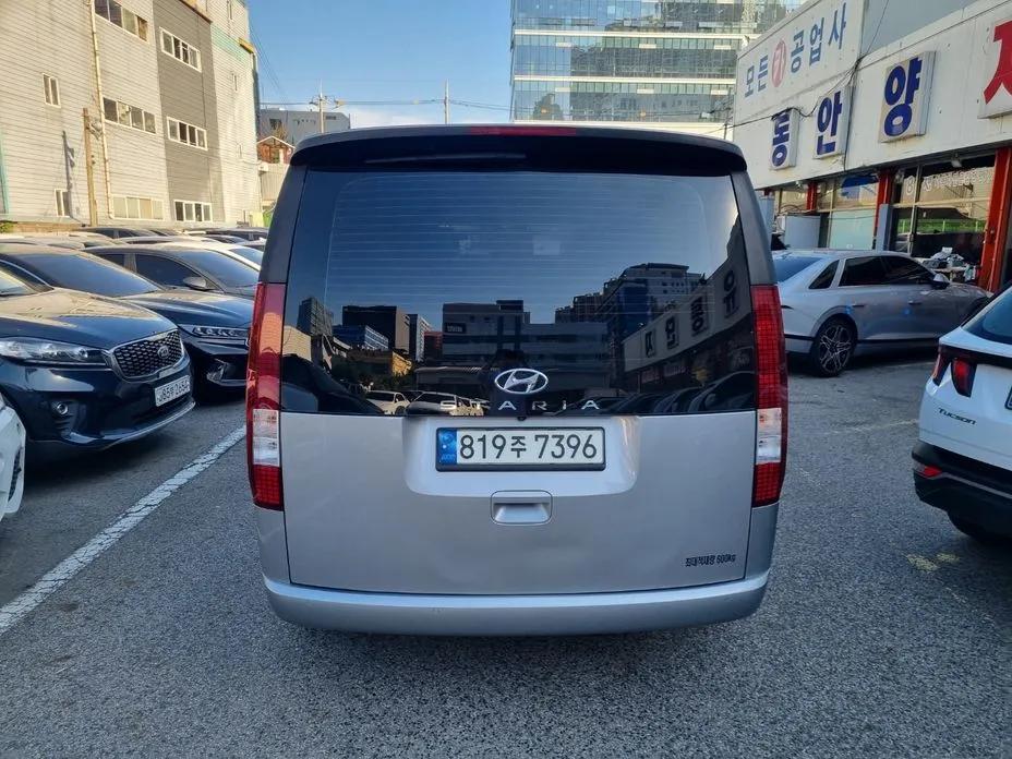 Hyundai Staria — фото 3