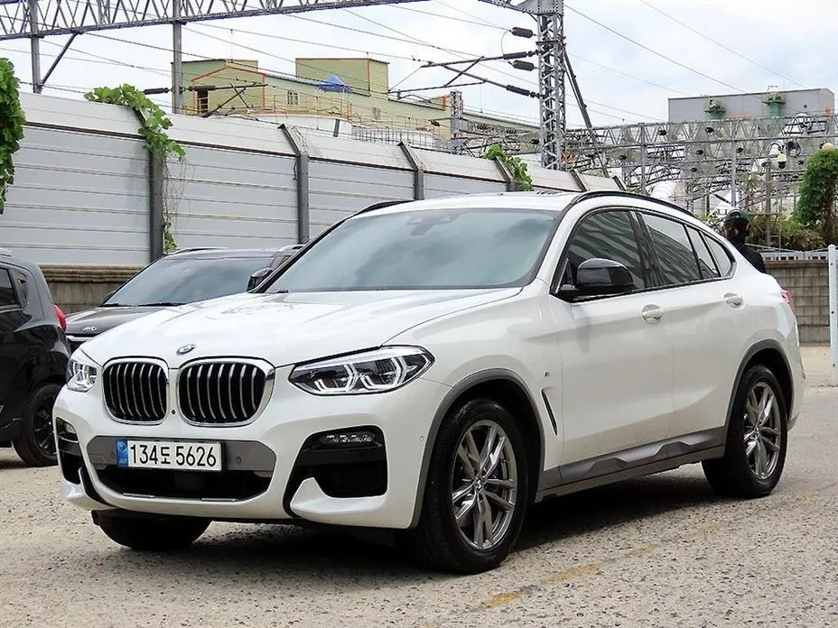 BMW X4 — фото 3