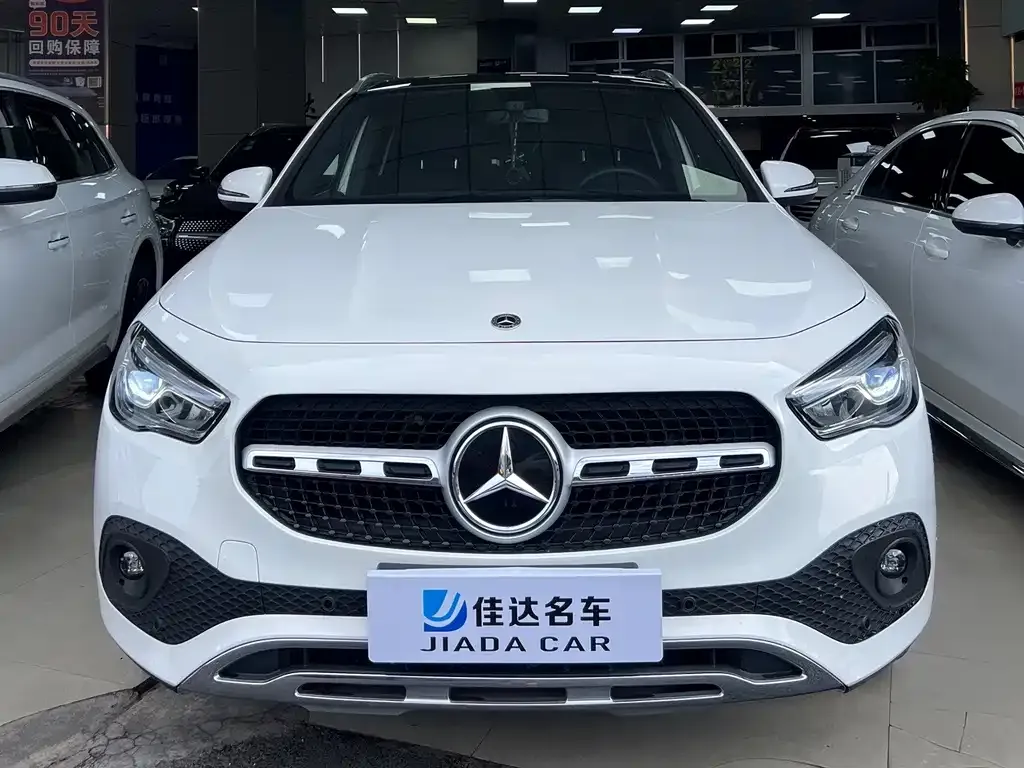 Mercedes-Benz GLA — фото 5