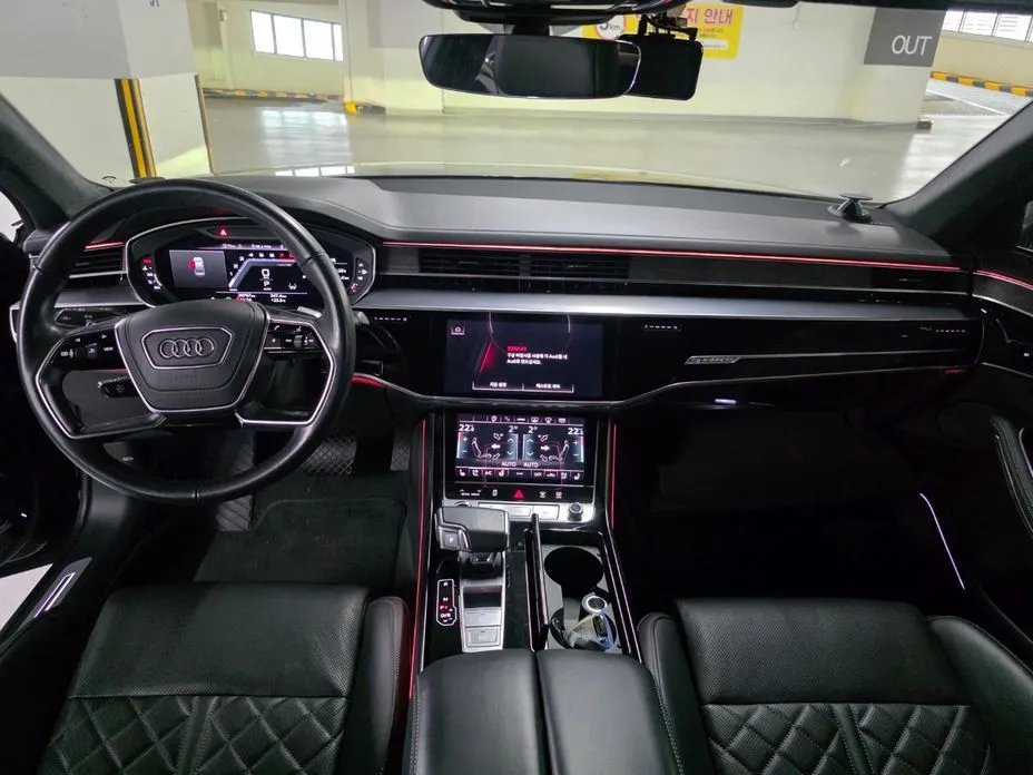 Audi A8 — фото 4