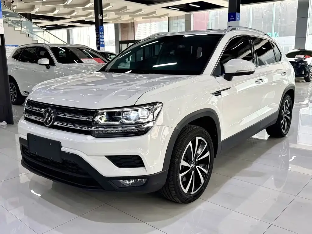 Volkswagen Tharu — фото 1