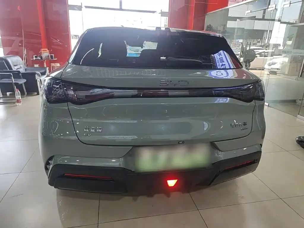 BYD Seal 06GT — фото 9