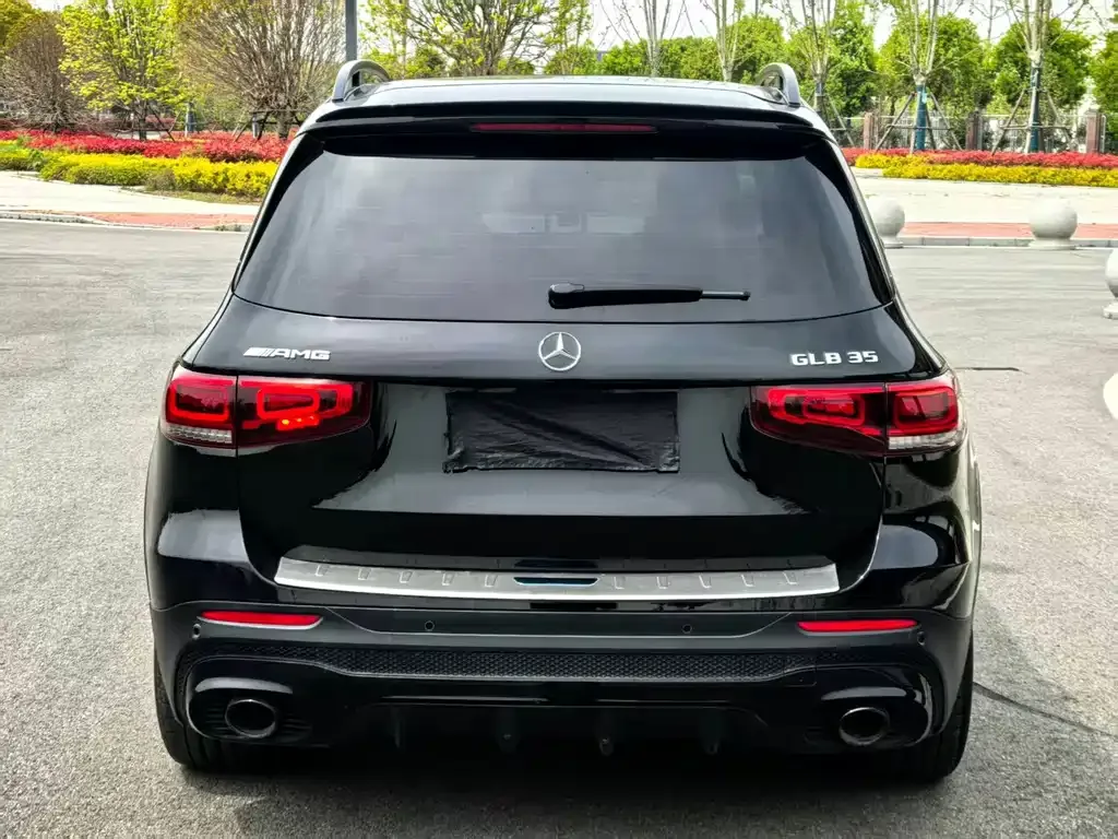 Mercedes-Benz GLB AMG — фото 2