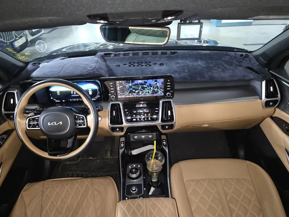 Kia Sorento — фото 9