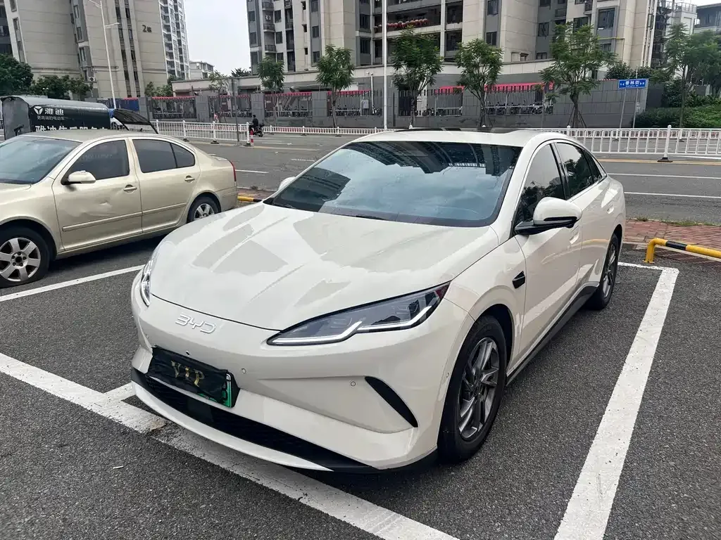 BYD Seal 06 — фото 1