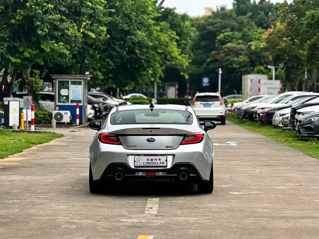 Subaru BRZ — фото 4