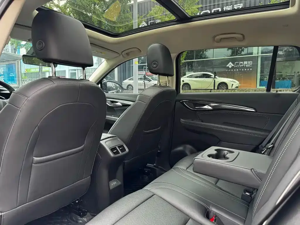 Buick Envision Plus — фото 2