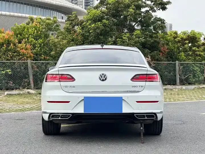 Volkswagen CC — фото 6