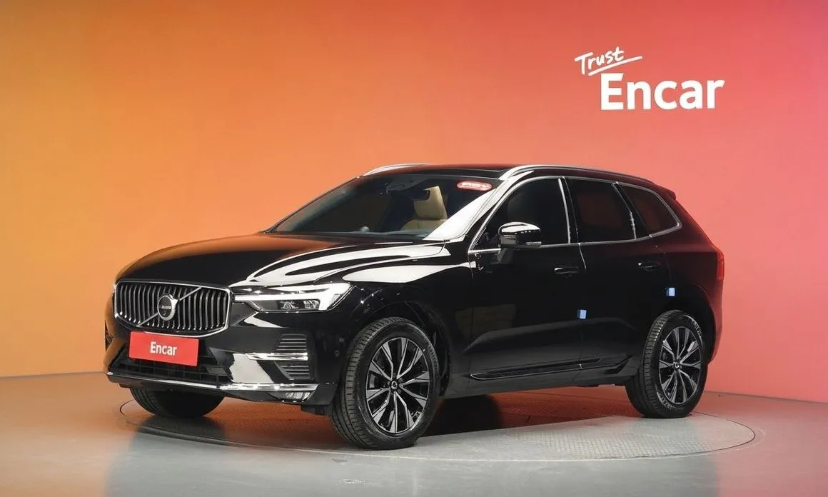 Volvo XC60 — фото 1