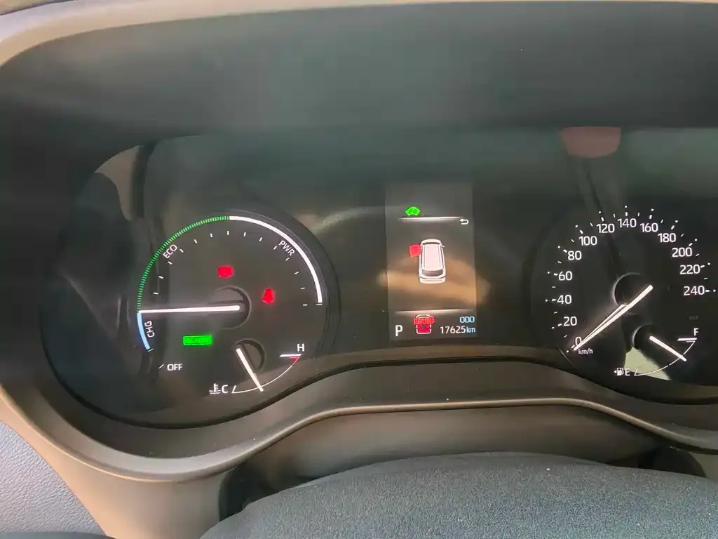 Toyota Sienna — фото 2